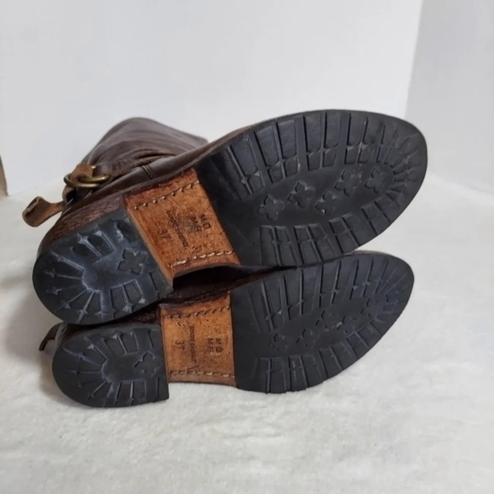 Vintage Shoe Company Distressed Brown Leather Boots Wrap Around Buckle Straps - Picture 10 of 12